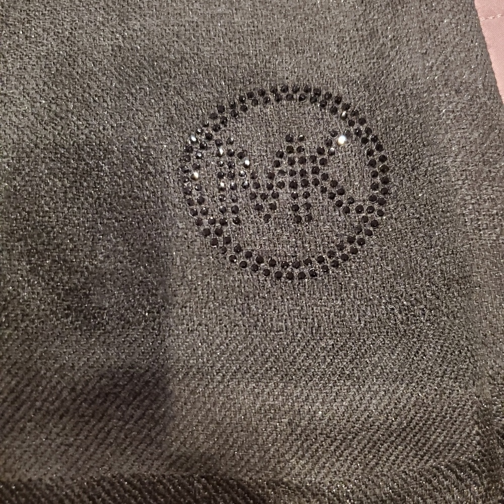 Scarf - Picture 2 of 3